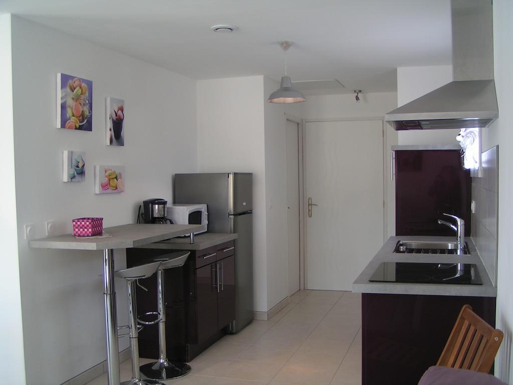 Aux Couleurs D'Ardeche Apartment Vallon-Pont-d'Arc Room photo
